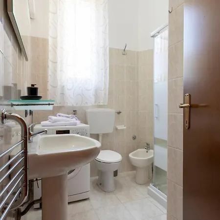 The Gateway - Apartment *